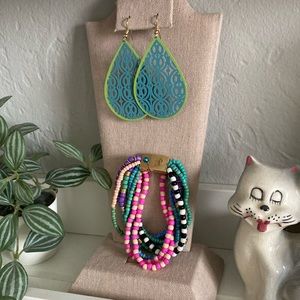 New Beaded Bracelet and matching earrings set #119